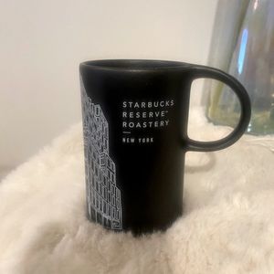 Starbucks 2018 Reserve Roastery New York Ceramic Black Mug 10 oz.